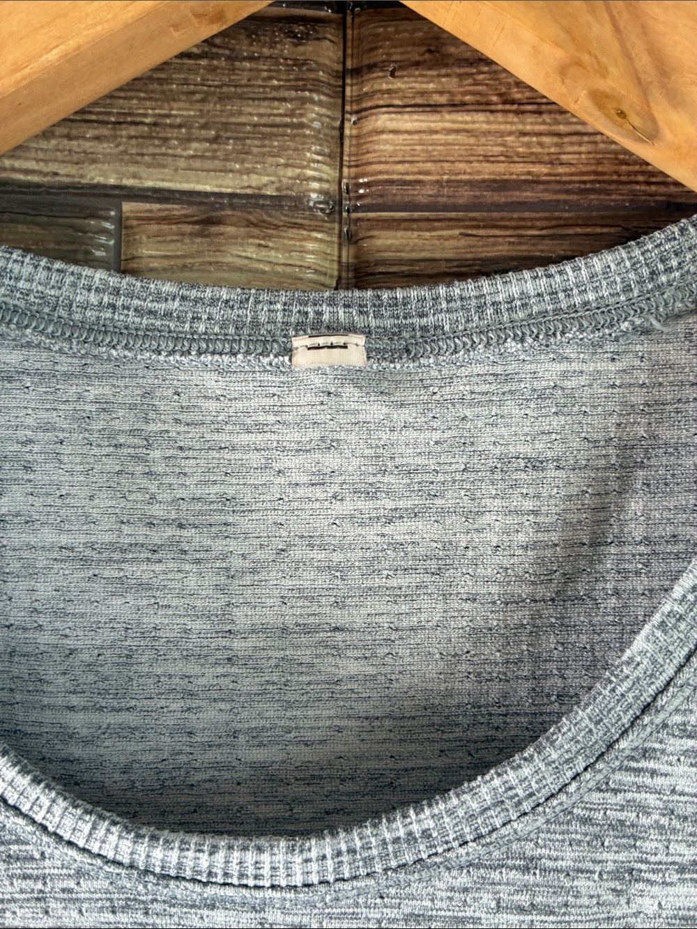 Women’s EUC Size 8 Lululemon Heather Gray Sleeveless Tank - Picture 2 of 7